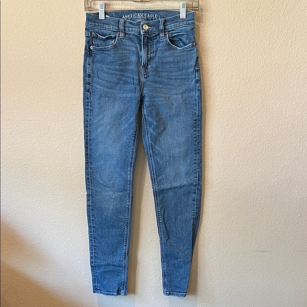 American Eagle Outfitters Women's Classic Blue Straight leg Jeans